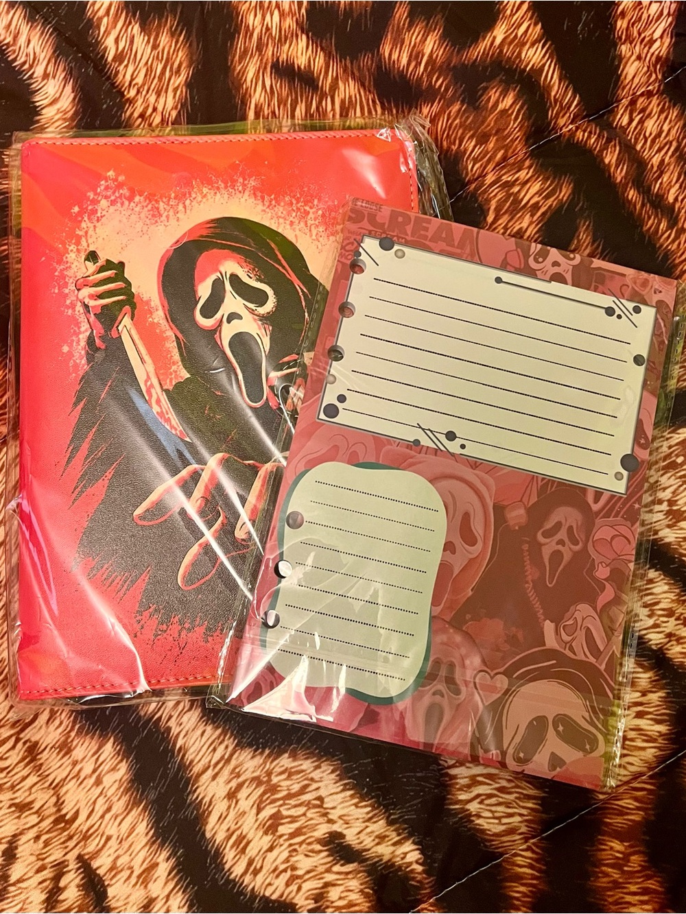 New Ghostface Binder and Paper Set 9x7